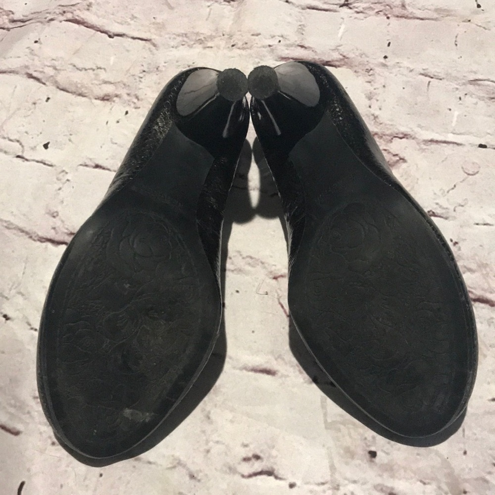 Pumps - Picture 5 of 6